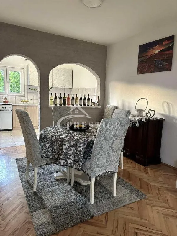 Rent, house, 160m², Gornja Gorica, Podgorica