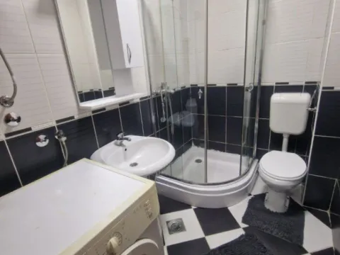 Izdavanje, jednosoban stan, 40m², Blok 9, Podgorica - image 10