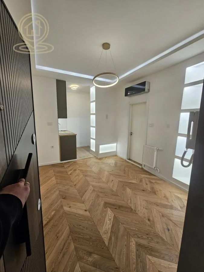 Prodaja, jednosoban stan, 21m², Centar, Novi Sad
