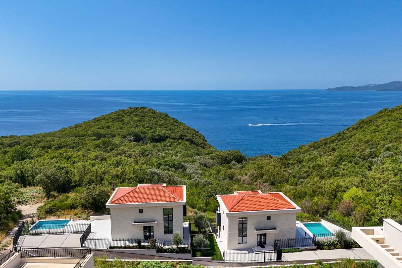 Prodaja, kuća, 318m², Reževići, Budva