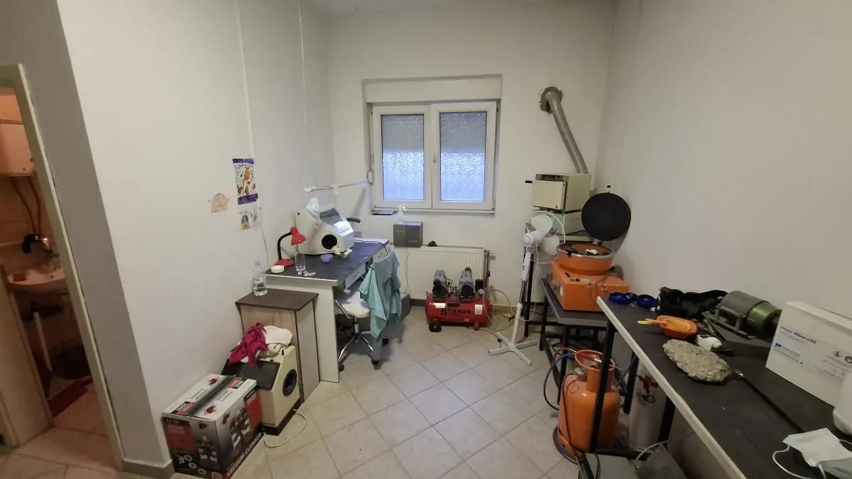 Sale, office space, 36m², Detelinara, Novi Sad Sve Podlokacije