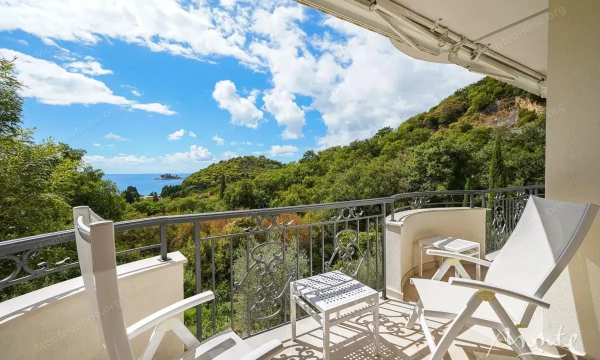 Prodaja, dvosoban stan, 88m², Petrovac, Budva