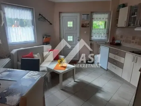 Izdavanje, kuća, 46m², Ledinci, Petrovaradin - image 10