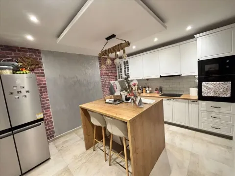 Prodaja, kuća, 222m², Borča Sve Podlokacije, Beograd - image 11