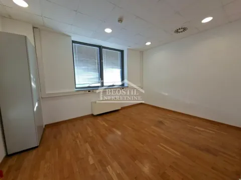 Rent, office space, 330m², Bezanijska Kosa 1, Bežanijska Kosa Sve Podlokacije - image 10
