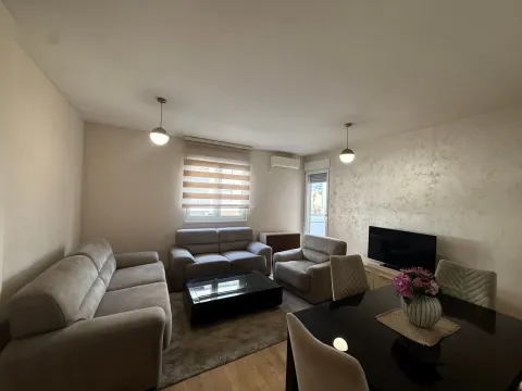 Izdavanje, jednosoban stan, 48m², Nova Dalmatinska, Podgorica - image 4