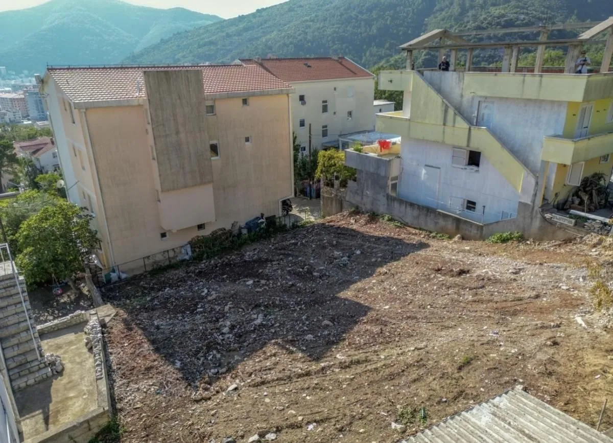Prodaja, plac, 500m², Lazi, Budva