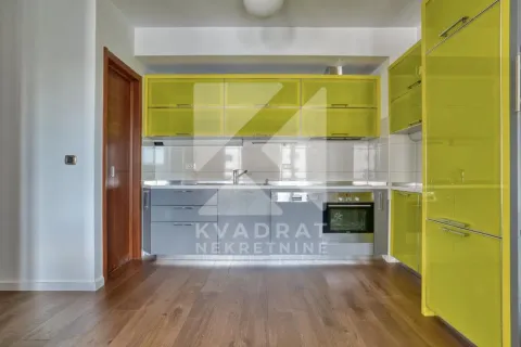 Rent, two bedroom apartment, 90m², Centar, Podgorica - image 13