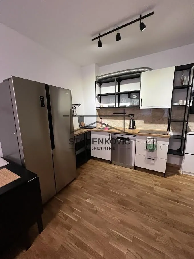 Prodaja, jednosoban stan, 31m², Vidovdansko naselje, Novi Sad Sve Podlokacije