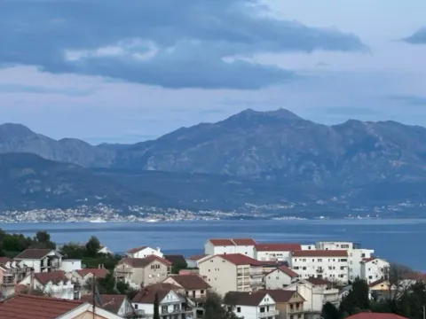 Sale, one bedroom apartment, 50m², Đenovići, Herceg Novi - image 10