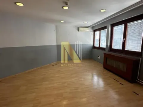 Izdavanje, poslovni prostor, 310m², Centar, Novi Sad - image 8