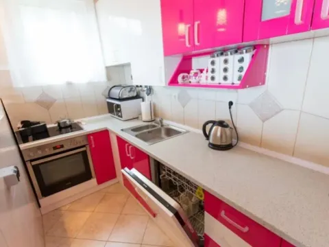 Sale, three bedroom apartment, 90m², Petrovac, Budva - image 4