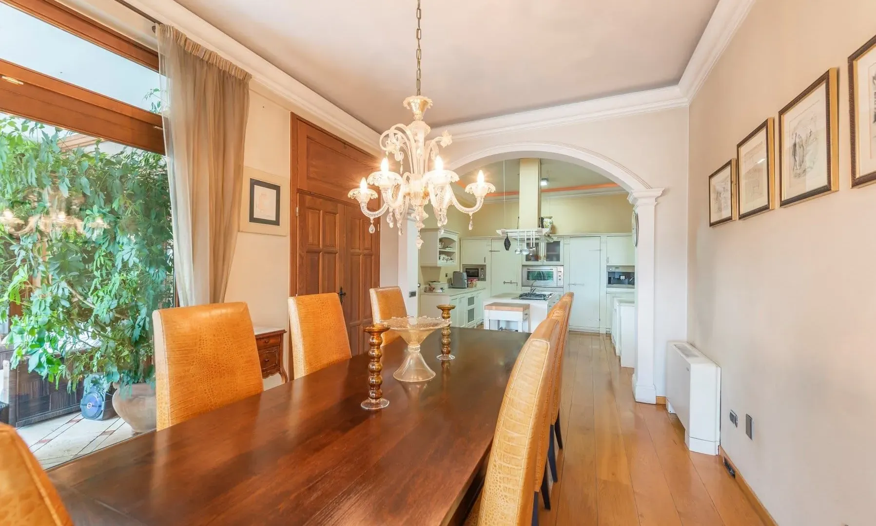 Sale, house, 1264m², Gospoština, Budva