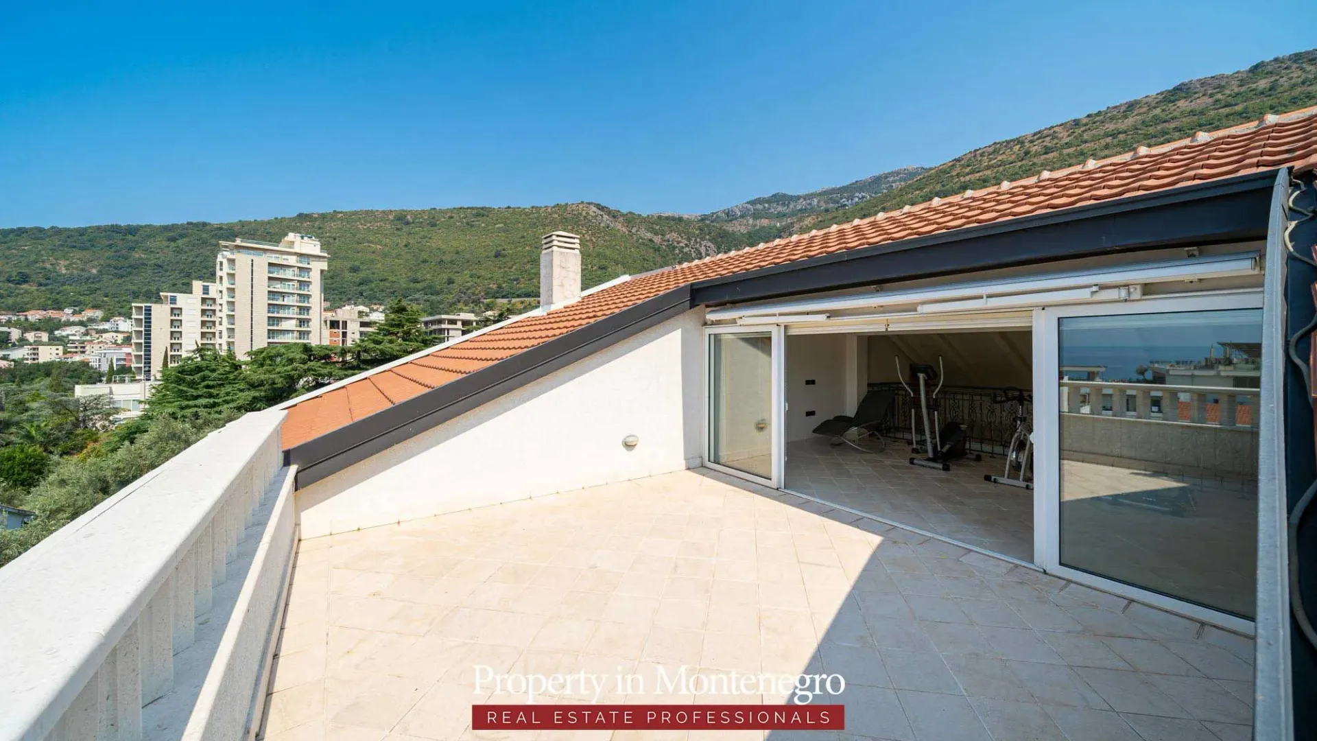 Sale, house, 971m², Petrovac, Budva