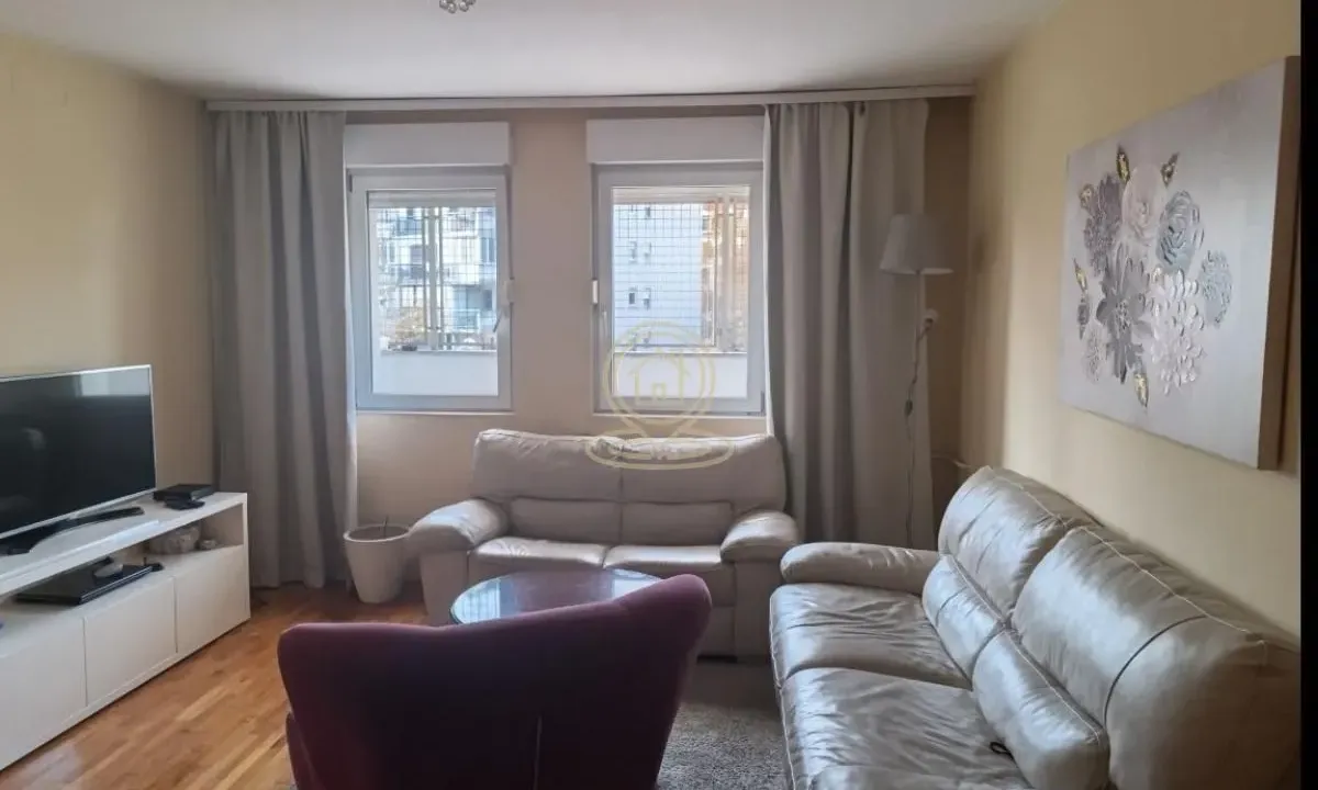 Prodaja, dvosoban stan, 85m², Banovo Brdo, Beograd