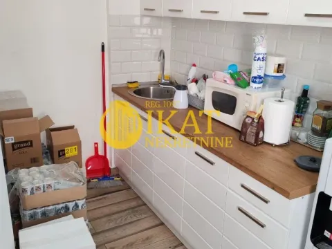 Sale, three bedroom apartment, 72m², Profesorska Kolonija, Palilula Sve Podlokacije - image 4