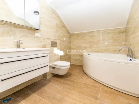 Prodaja, trosoban stan, 146m², Đenovići, Herceg Novi - image 13