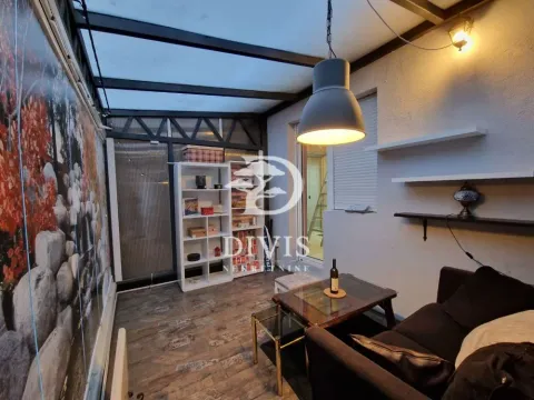 Sale, two bedroom apartment, 71m², Kalenić Pijaca, Vračar Sve Podlokacije - image 4