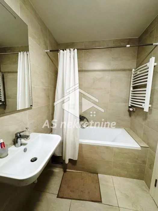 Izdavanje, dvosoban stan, 59m², Fon (Fon - Bilećka), Voždovac Sve Podlokacije
