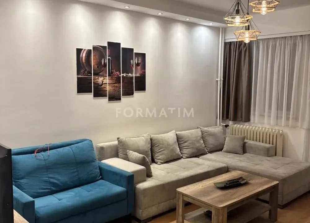 Izdavanje, dvosoban stan, 44m², Stari Grad, Beograd