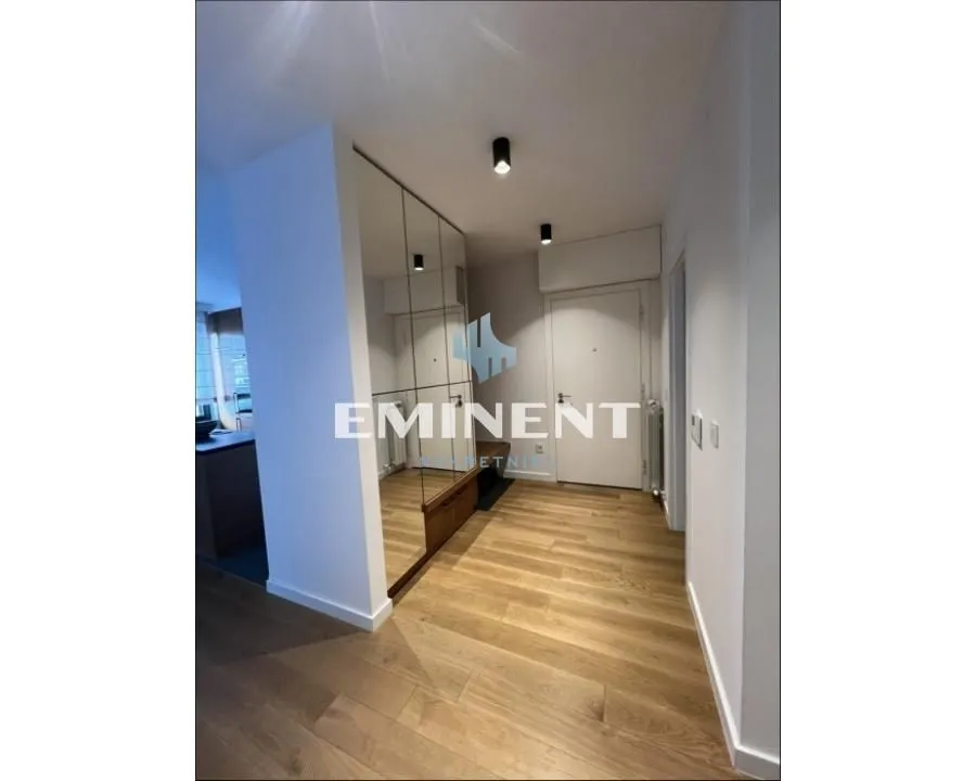 Rent, four bedroom apartment, 113m², Savski Venac, Beograd