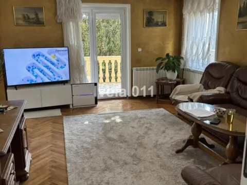 Prodaja, kuća, 349m², Borča 1, Borča Sve Podlokacije - image 8