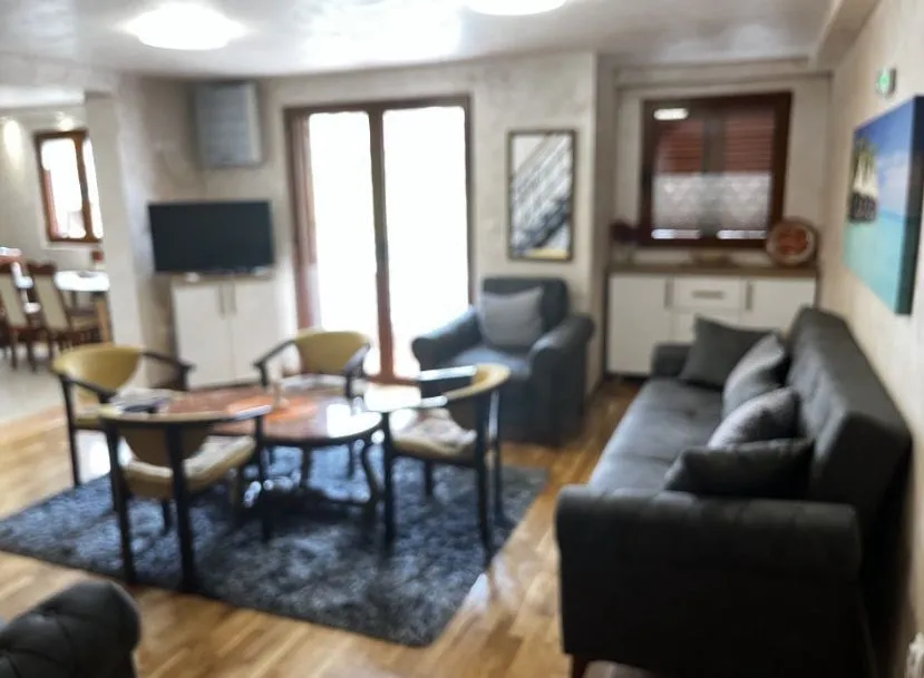 Prodaja, dvosoban stan, 70m², Centar, Budva