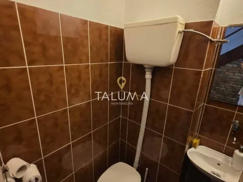 Izdavanje, poslovni prostor, 130m², Stara Varoš, Podgorica - image 5