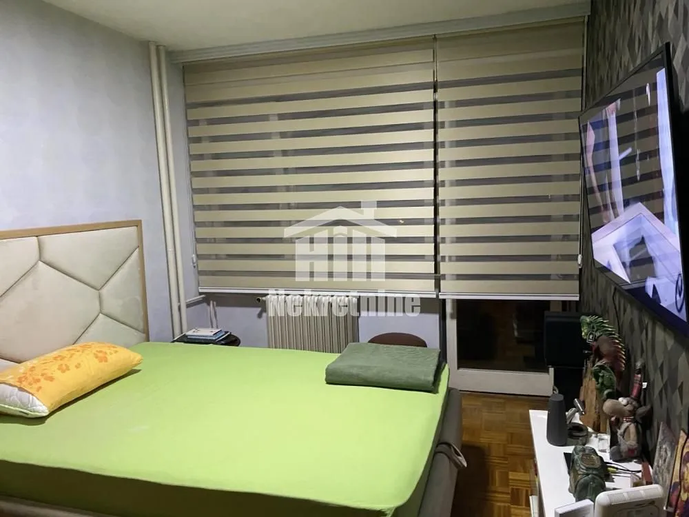 Prodaja, trosoban stan, 77m², Zemun Sve Podlokacije, Beograd