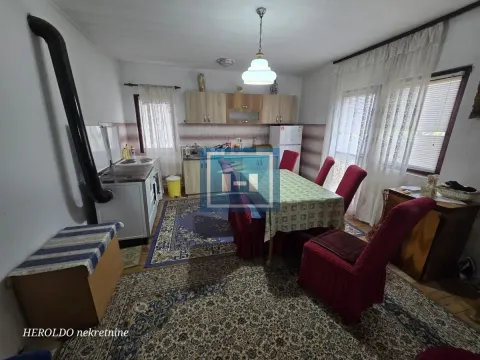 Prodaja, kuća, 130m², Vranje, Srbija - image 4