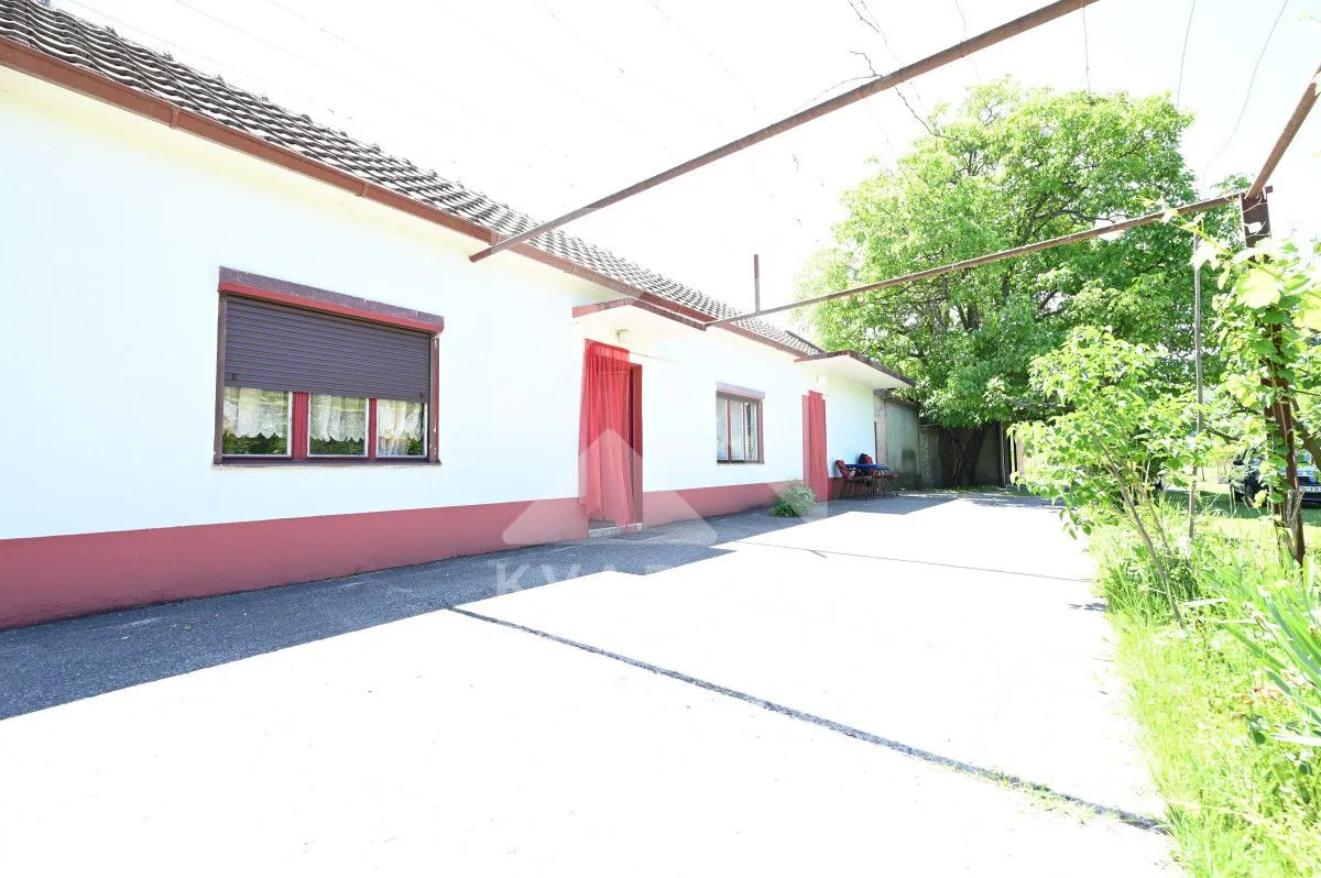 Prodaja, kuća, 80m², Mareza, Podgorica