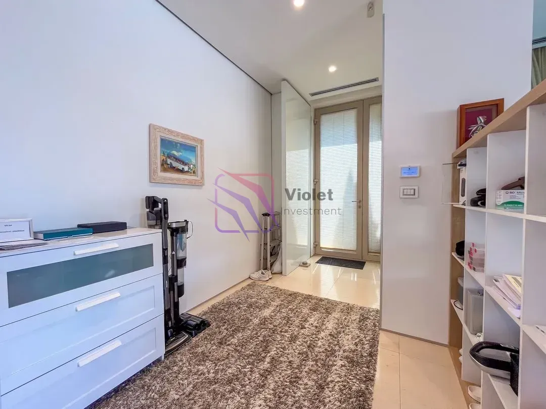 Prodaja, dvosoban stan, 157m², Dukley Gardens, Budva
