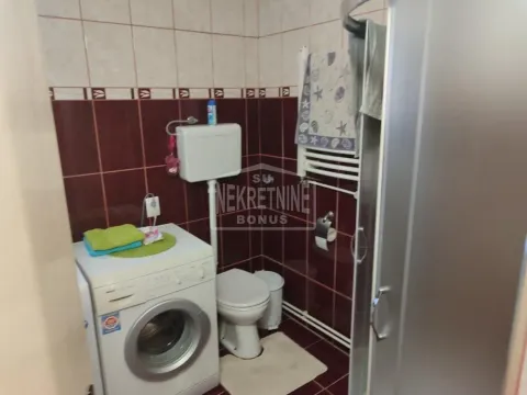 Prodaja, kuća, 214m², Aleksandrovo, Subotica - image 14