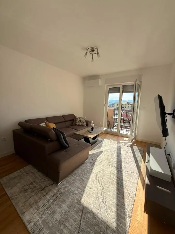 Rent, one bedroom apartment, 45m², Stari Aerodrom, Podgorica