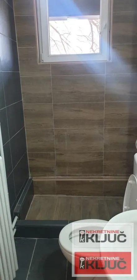 Izdavanje, jednosoban stan, 50m², Bulevar Oslobodjenja, Novi Sad Sve Podlokacije