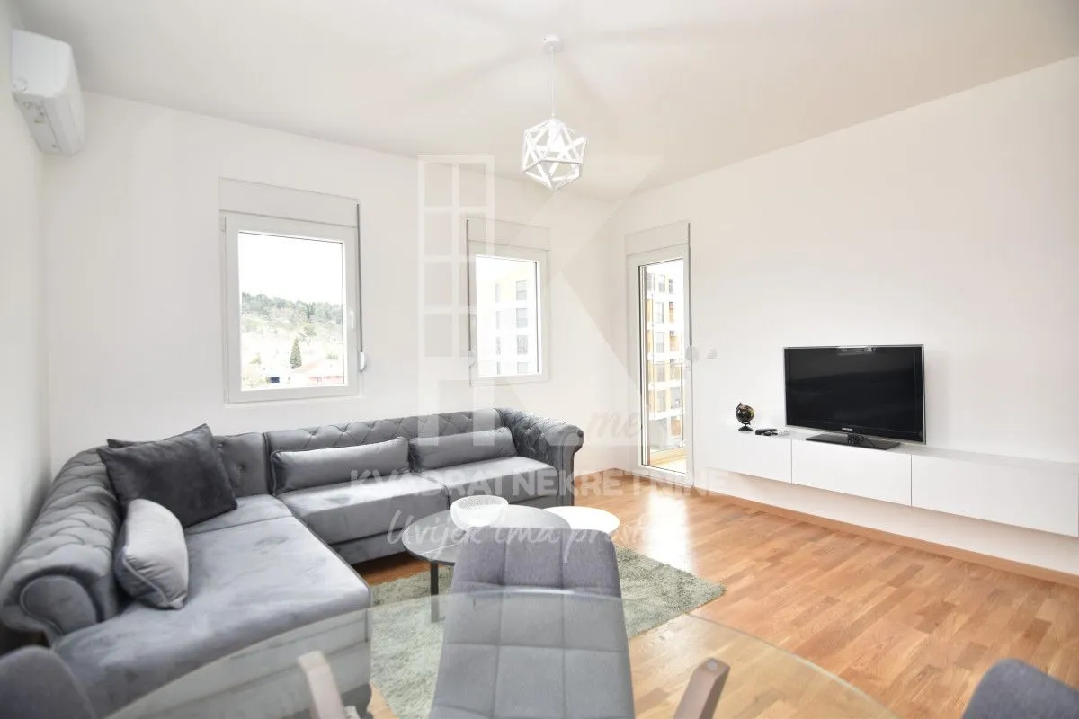 Izdavanje, dvosoban stan, 54m², Zabjelo, Podgorica