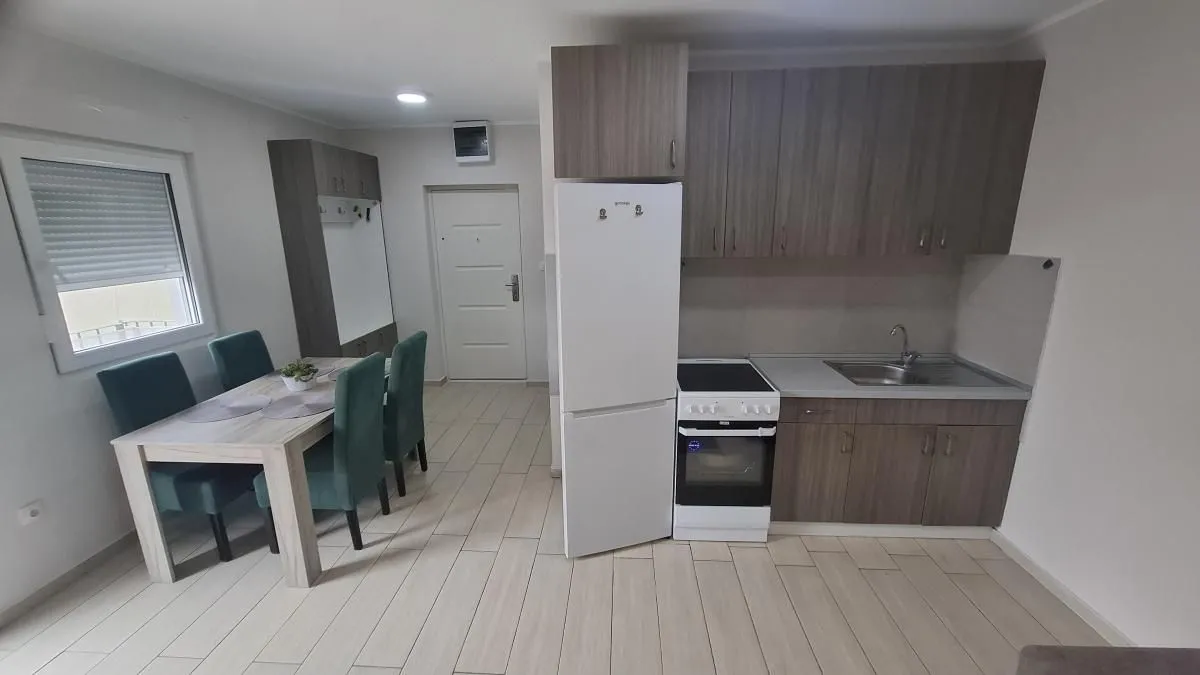 Izdavanje, jednosoban stan, 42m², Telep, Novi Sad Sve Podlokacije