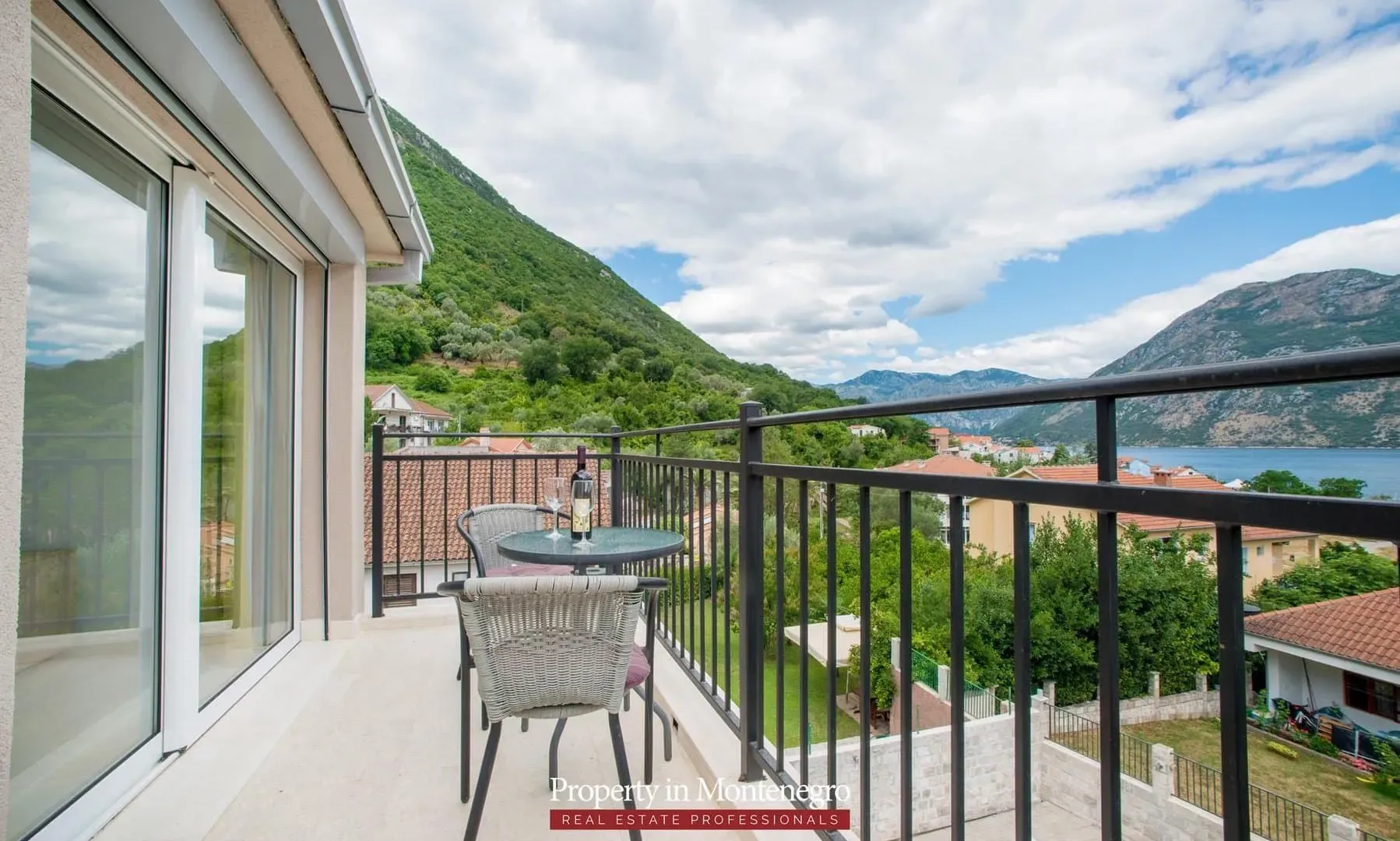 Prodaja, kuća, 350m², Stoliv, Kotor