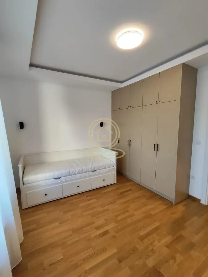 Izdavanje, trosoban stan, 75m², Lekino Brdo, Voždovac Sve Podlokacije