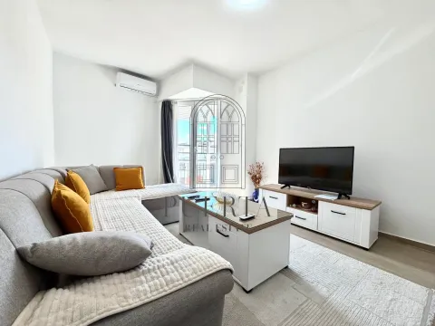 Rent, one bedroom apartment, 43m², Preko Morače, Podgorica - image 1