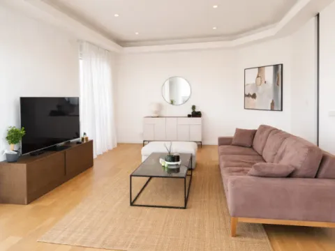 Rent, three bedroom apartment, 160m², Višnjička Banja, Palilula Sve Podlokacije - image 3