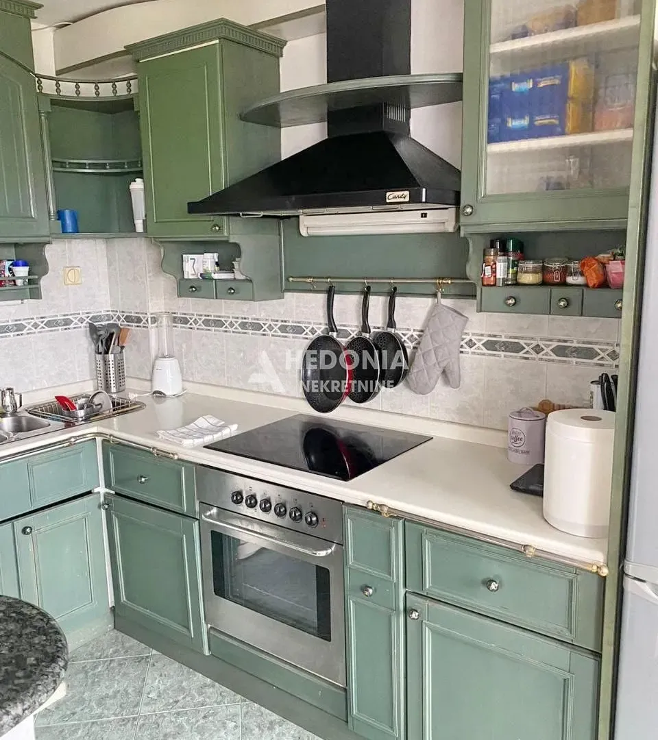 Prodaja, dvosoban stan, 58m², Novi Beograd Blok 28, Novi Beograd Sve Podlokacije