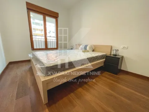Izdavanje, jednosoban stan, 53m², Master Kvart, Podgorica - image 4