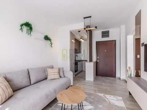 Sale, one bedroom apartment, 38m², Bečići, Budva - image 3