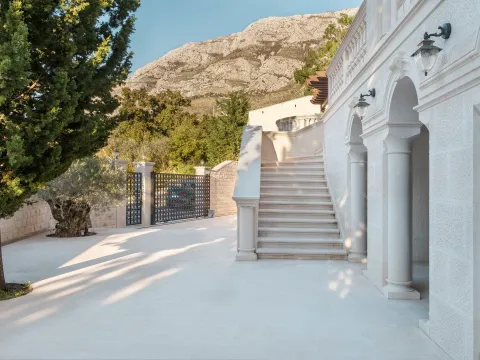 Sale, house, 470m², Reževići, Budva - image 9