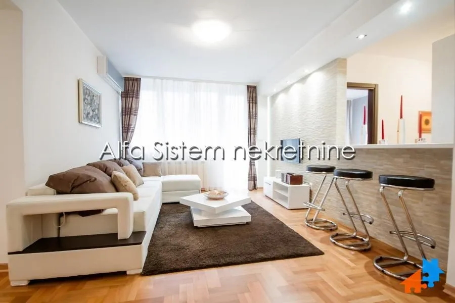 Rent, two bedroom apartment, 60m², Stari Grad, Beograd