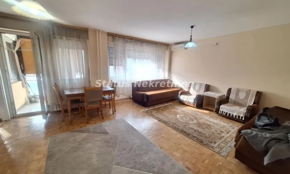 Izdavanje, trosoban stan, 76m², Bulevar Oslobodjenja, Novi Sad Sve Podlokacije