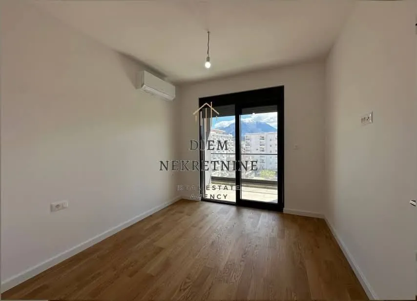 Sale, two bedroom apartment, 57m², Šušanj, Bar
