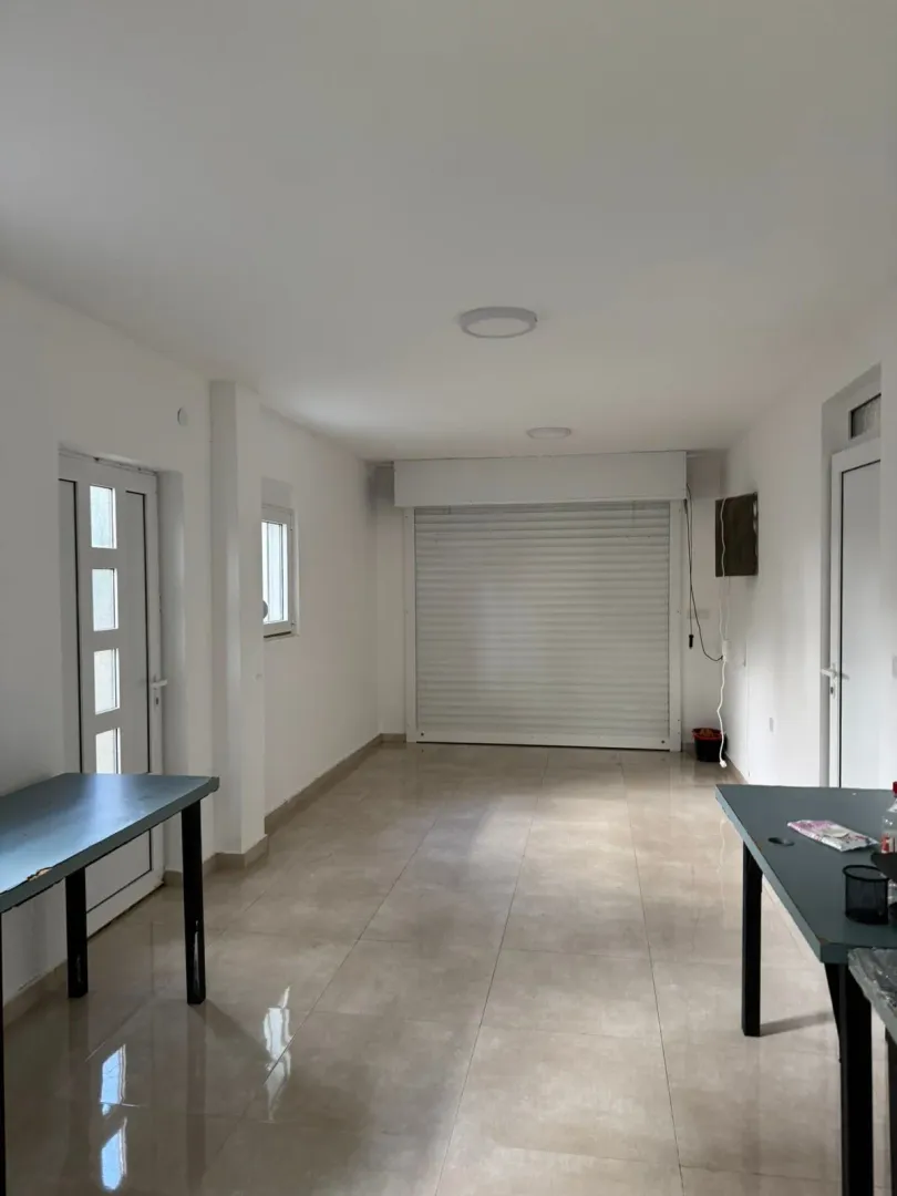 Rent, house, 340m², Stari Aerodrom, Podgorica
