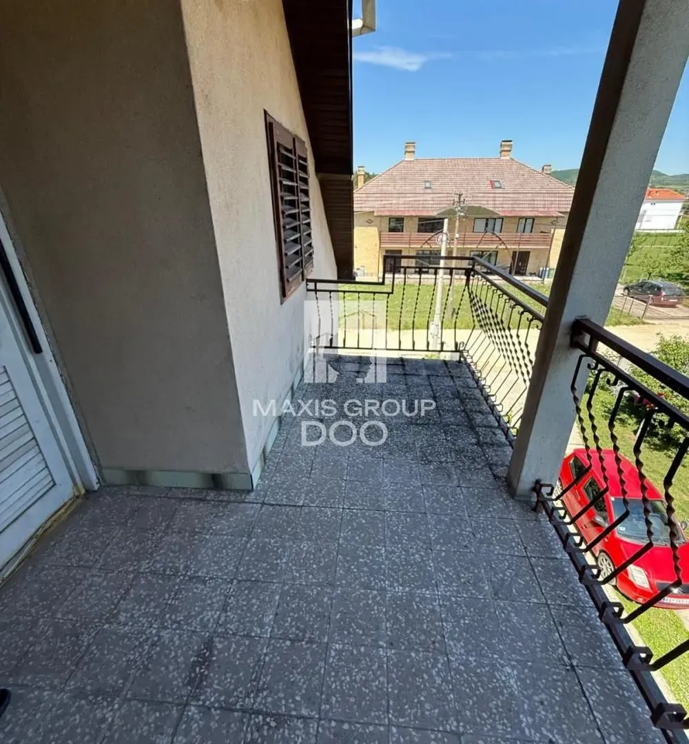 Prodaja, kuća, 297m², Kragujevac, Srbija